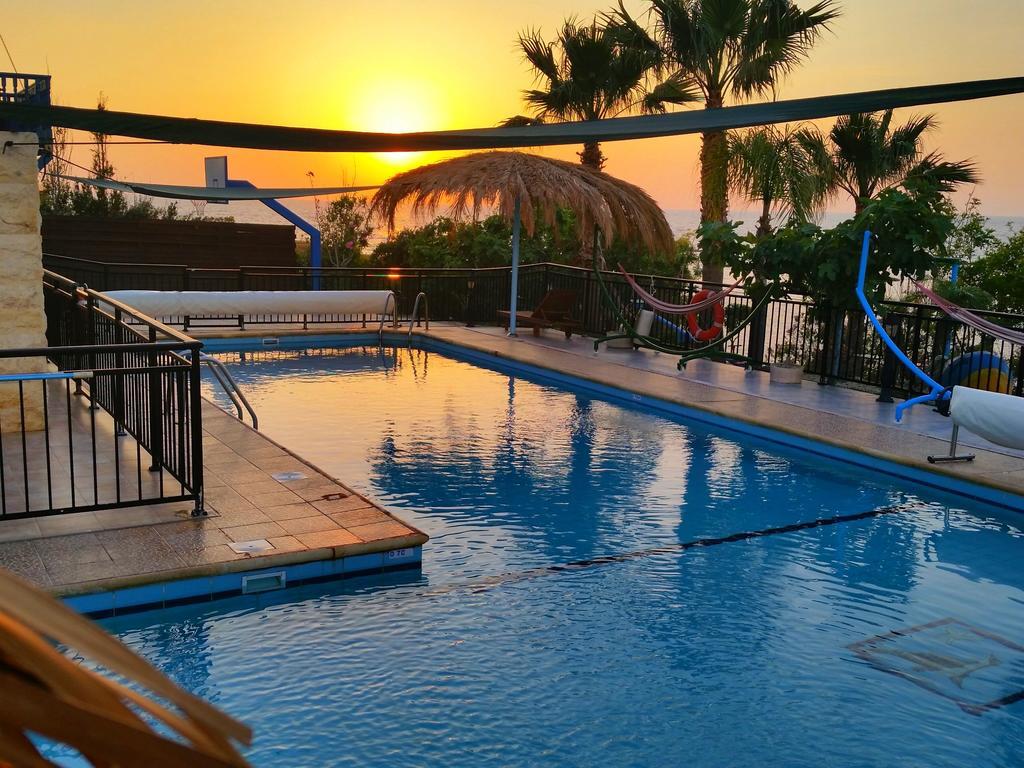 Astrofegia Beachfront Villa Pomos Bilik gambar
