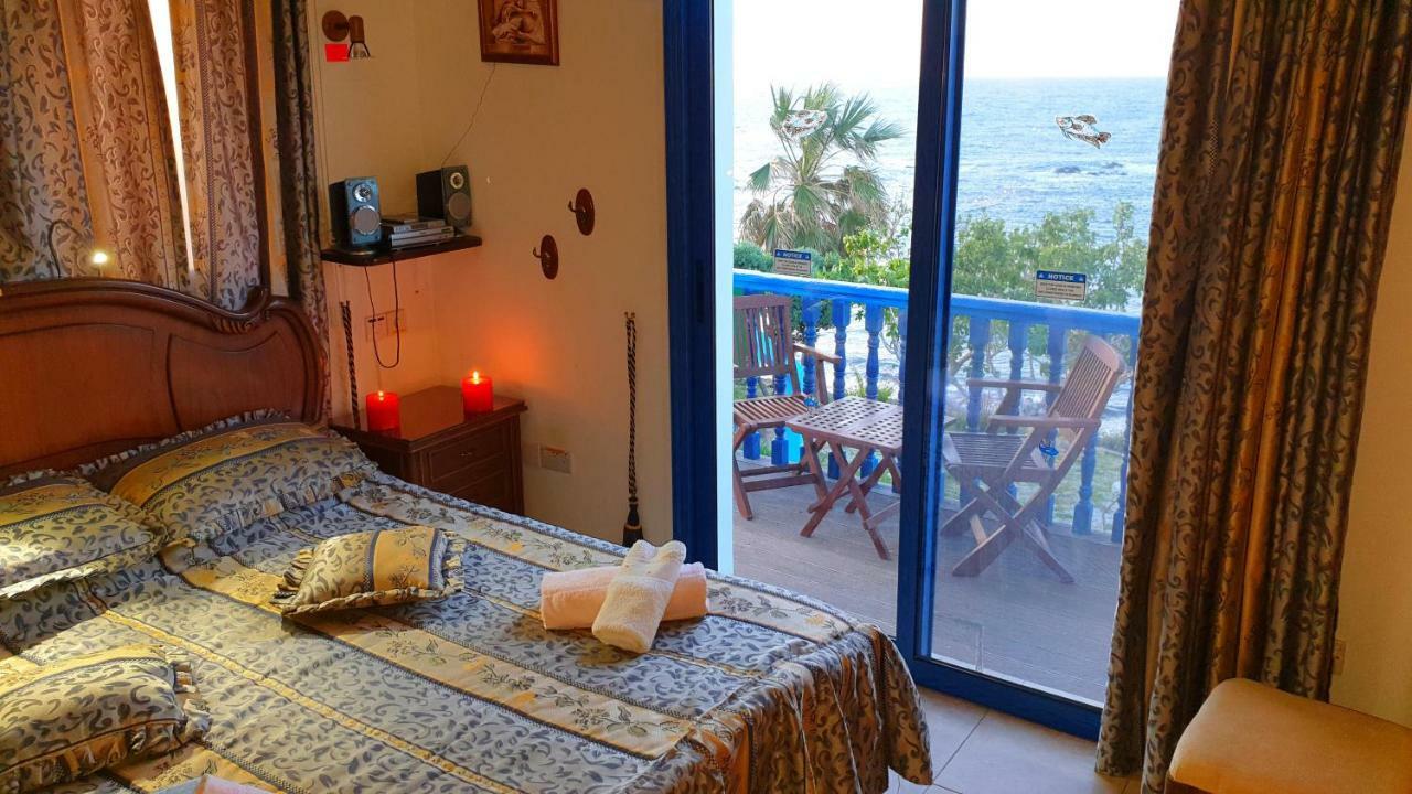 Astrofegia Beachfront Villa Pomos Luaran gambar